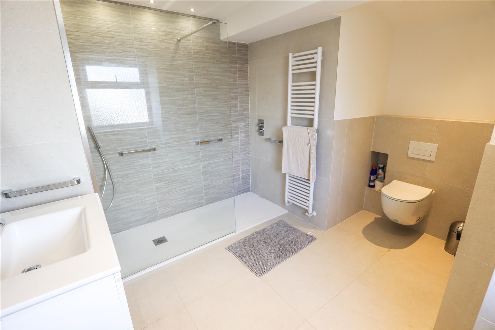 Hartlands, Llanbethery, Vale Of Glamorgan, CF62 3AN